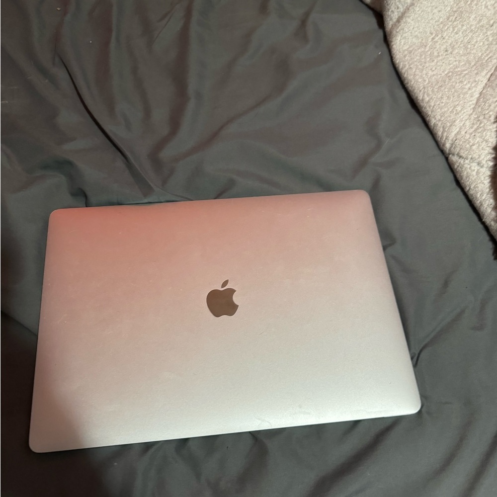 macbook pro 15 inch
